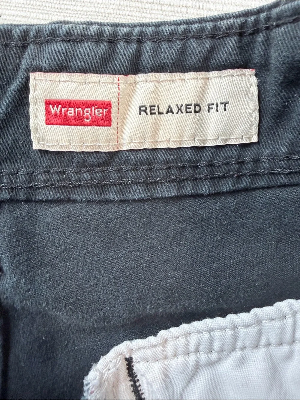 Wrangler Men's Black Cargo Pants with Flap Pockets